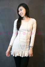 เดรสผ้ายืดแขนยาวสีครีมคอกลม แต่งระบายชายกระโปรง